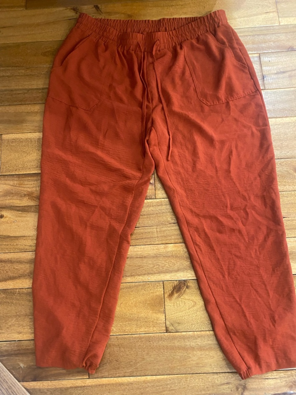 Women's Elastic-Waist Joggers in Rust Orange